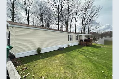 616 Amy Ln, Center Township, PA 16001 - Photo 7