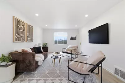 890 Rolling Rock Rd, Baldwin Twp, PA 15234 - Photo 9