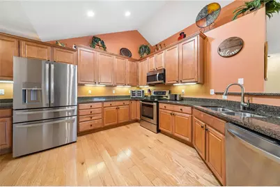 2061 Isleworth Ln, Cranberry Township, PA 16066 - Photo 9