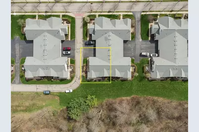 2061 Isleworth Ln, Cranberry Township, PA 16066 - Photo 3