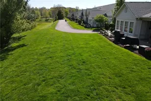 2061 Isleworth Lane, Cranberry Township, PA 16066 - Photo 7