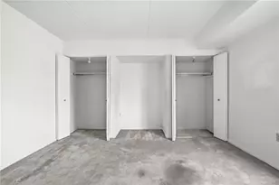 2160 Greentree Rd, Scott Township, PA 15220 - Photo 17