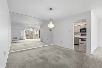2160 Greentree Road #705W, Scott Township, PA 15220 - Photo 11