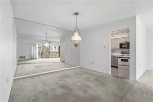 2160 Greentree Rd, Scott Township, PA 15220 - Photo 11