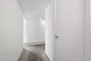 2160 Greentree Rd, Scott Township, PA 15220 - Photo 3