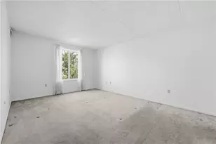 2160 Greentree Rd, Scott Township, PA 15220 - Photo 19