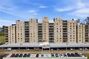 2160 Greentree Rd, Scott Township, PA 15220 - Photo 1