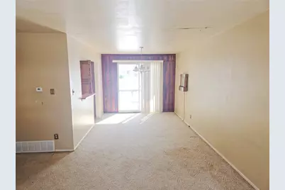 1390 Wakefield Dr, Hermitage, PA 16148 - Photo 3