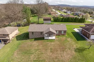 12 Highview St, Derry Township, PA 15650 - Photo 17