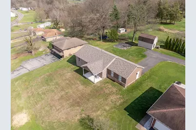 12 Highview St, Derry Township, PA 15650 - Photo 9