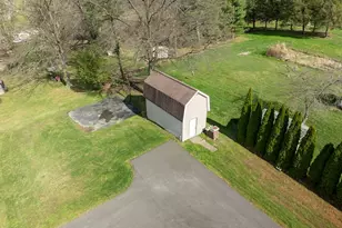 12 Highview St, Derry Township, PA 15650 - Photo 17