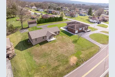 12 Highview St, Derry Township, PA 15650 - Photo 11