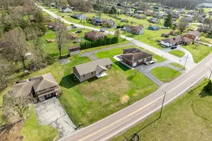 12 Highview St, Derry Township, PA 15650 - Photo 15