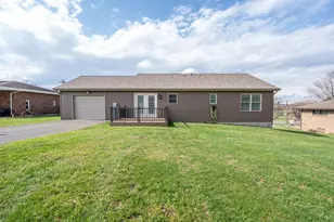 12 Highview St, Derry Township, PA 15650 - Photo 5