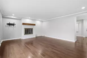 1013 El Rancho Dr, Green Tree, PA 15220 - Photo 11