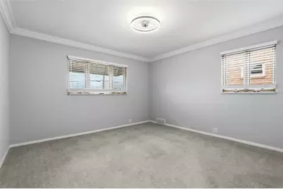 1013 El Rancho Dr, Green Tree, PA 15220 - Photo 17