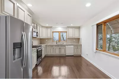 1013 El Rancho Dr, Green Tree, PA 15220 - Photo 5