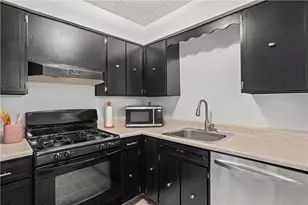 5 Bayard Rd, Pittsburgh, PA 15213 - Photo 11