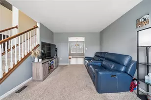 220 Williamsburg Dr, Elizabeth Twp/Boro, PA 15037 - Photo 11