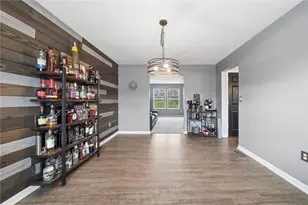 220 Williamsburg Dr, Elizabeth Twp/Boro, PA 15037 - Photo 13