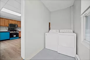 319 Glenn Ave, Scott Township, PA 15106 - Photo 19