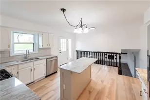 5 Deerfield Dr, Penn Twp, PA 15636 - Photo 9