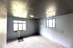 572 Alberts Dr, Monessen, PA 15062 - Photo 11