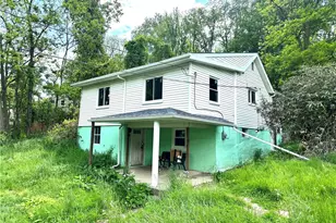 572 Alberts Dr, Monessen, PA 15062 - Photo 1