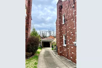 1169 New Hampshire Dr, Pittsburgh, PA 15212 - Photo 3