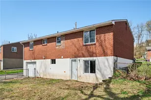 826 Blue Ridge Rd, Pittsburgh, PA 15239 - Photo 25