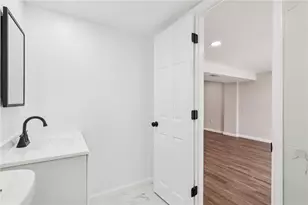 826 Blue Ridge Rd, Pittsburgh, PA 15239 - Photo 19