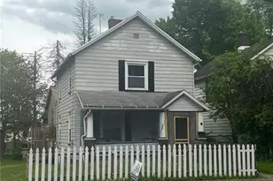 727 S State Line Rd, Sharon, PA 16146 - Photo 1