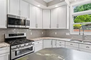 308 Washington Woods Dr, South Strabane, PA 15301 - Photo 11