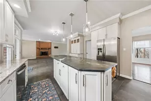 308 Washington Woods Dr, South Strabane, PA 15301 - Photo 9