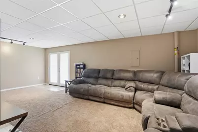 915 Sunset Circle, Cranberry Township, PA 16066 - Photo 25