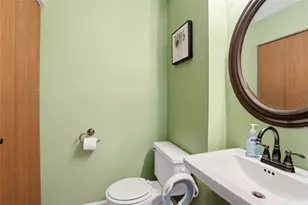 915 Sunset Cir, Cranberry Township, PA 16066 - Photo 13