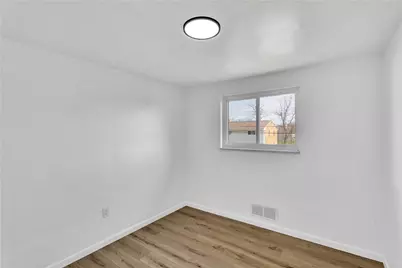 811 Westbury Rd, North Versailles, PA 15137 - Photo 15