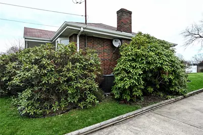 105 Parkwyn Drive, Elizabeth Twp/Boro, PA 15037 - Photo 11