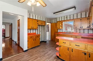 224 Eastern Dr, Lower Burrell, PA 15068 - Photo 11