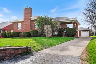 224 Eastern Dr, Lower Burrell, PA 15068 - Photo 3