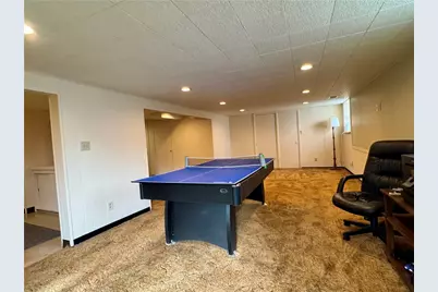 675 Rolling Green Drive, Bethel Park, PA 15102 - Photo 19