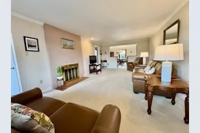 675 Rolling Green Drive, Bethel Park, PA 15102 - Photo 7