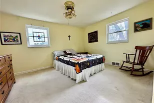 675 Rolling Green Dr, Bethel Park, PA 15102 - Photo 17