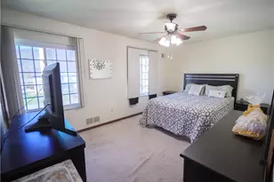 2746 Kingston Dr, Harrison Township, PA 15065 - Photo 15