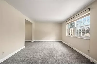 3033 Universal Rd, Pittsburgh, PA 15235 - Photo 5