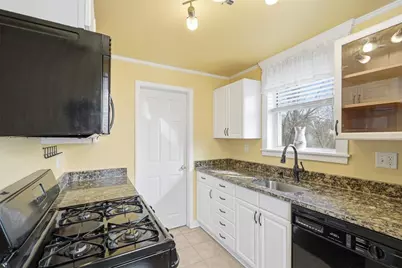 2275 Spokane Avenue, Pittsburgh, PA 15210 - Photo 13