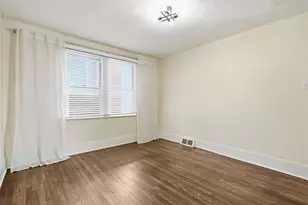2275 Spokane Ave, Pittsburgh, PA 15210 - Photo 9
