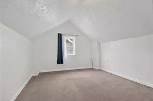 335 E Pike St, Houston, PA 15342 - Photo 31