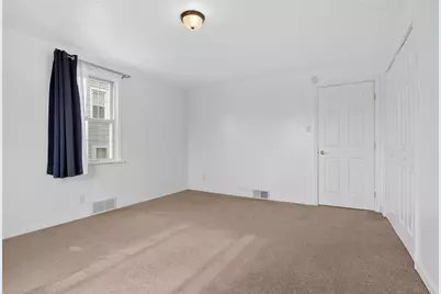 335 E Pike St, Houston, PA 15342 - Photo 21