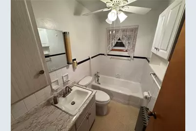 111 N Hitchman Street, Mt Pleasant Boro, PA 15666 - Photo 9